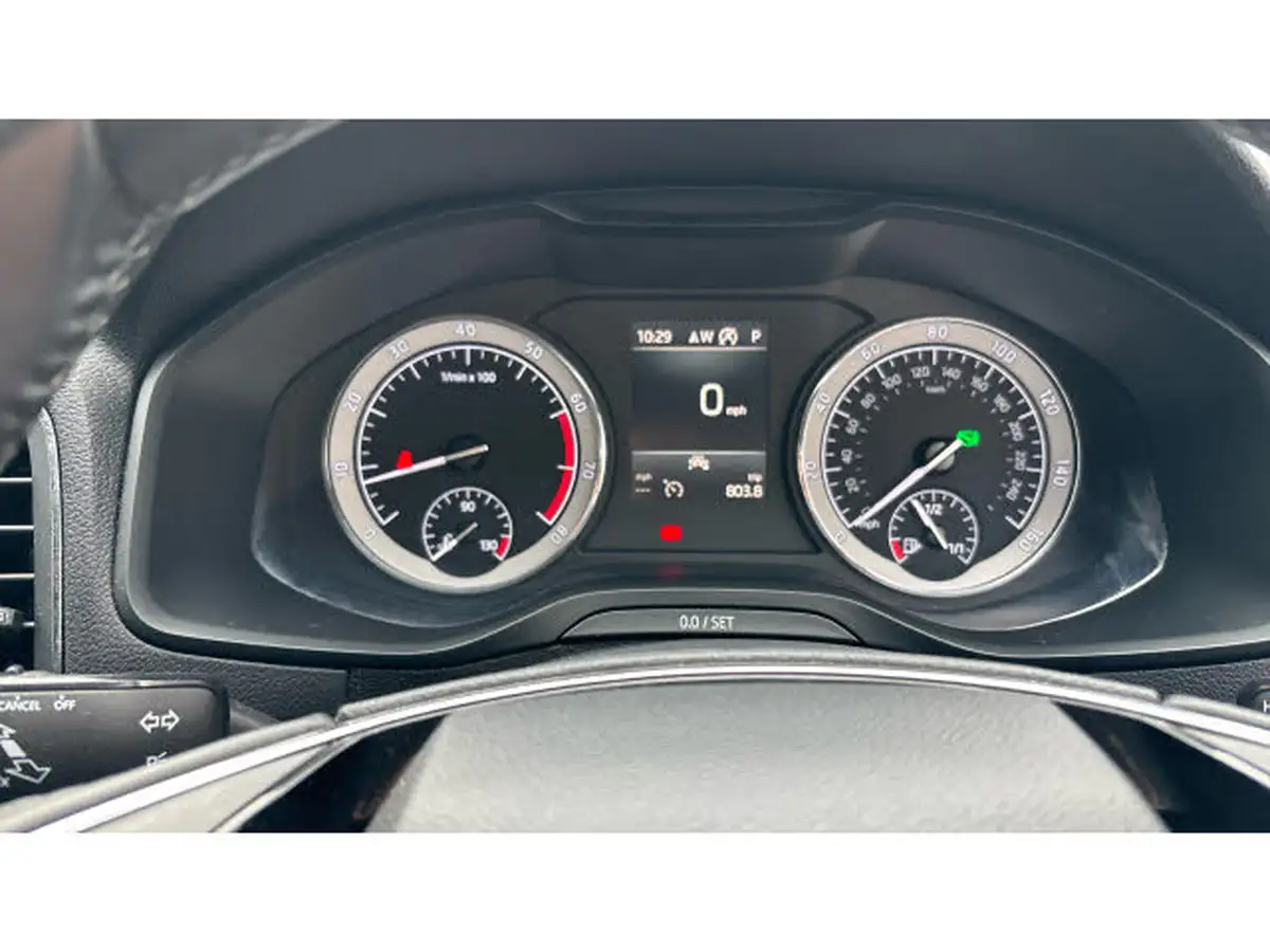 2021-skoda-karoq-15-tsi-se-l-dsg-big-17