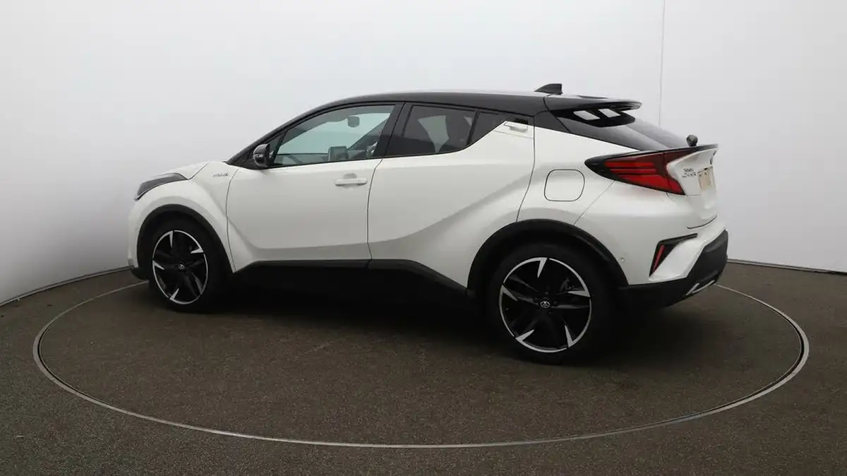 2022-toyota-c-hr-18-vvt-i-gr-sport-big-41