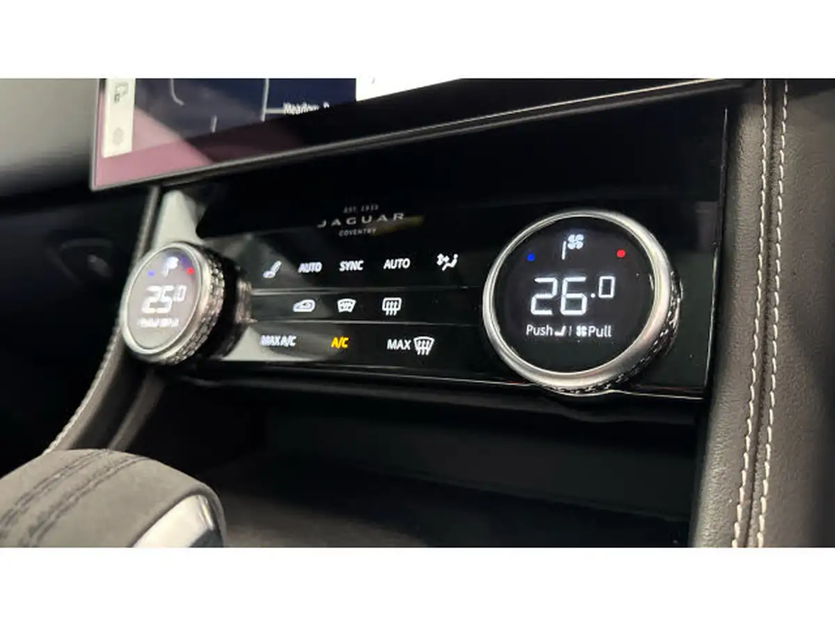 2022-jaguar-f-pace-20-p250-r-dynamic-black-big-31