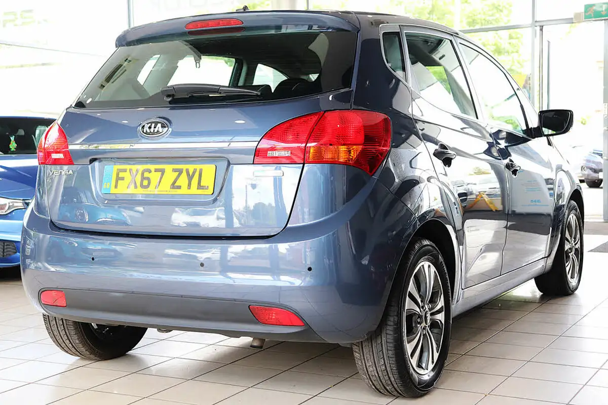 2017-kia-venga-14-2-big-7