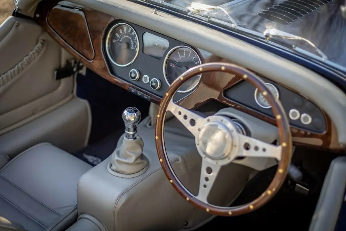 2019-morgan-roadster-37-big-33