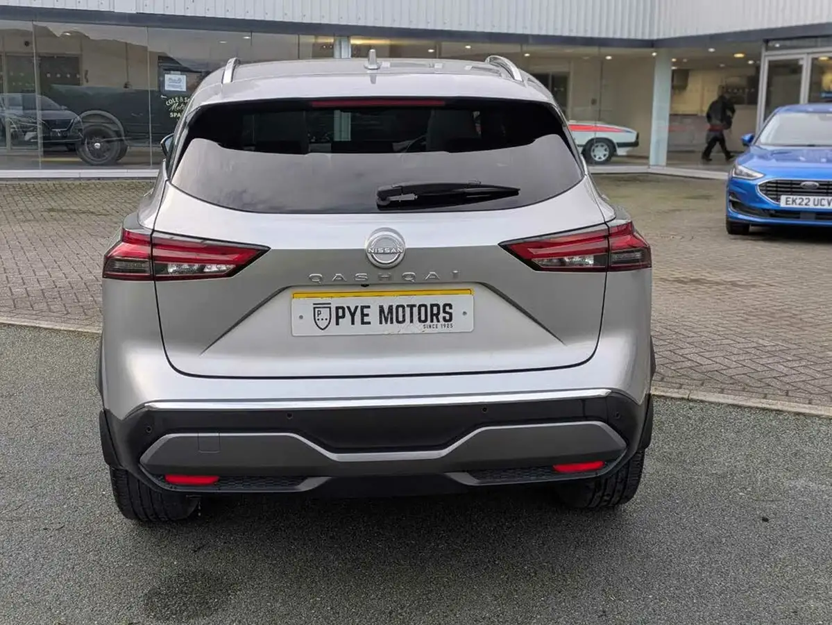 2023-nissan-qashqai-13-dig-t-tekna-158ps-xtronic-big-5