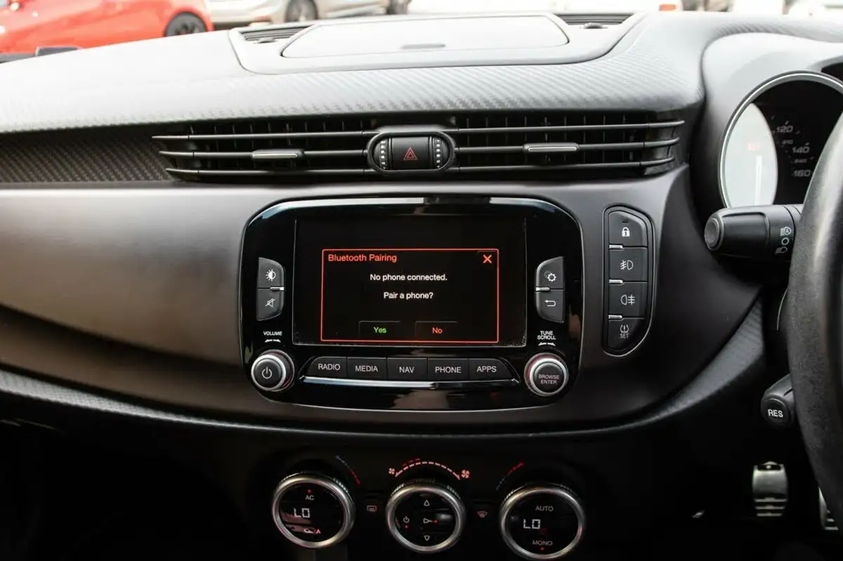 2016-alfa-romeo-giulietta-14-tb-multiair-speciale-big-24