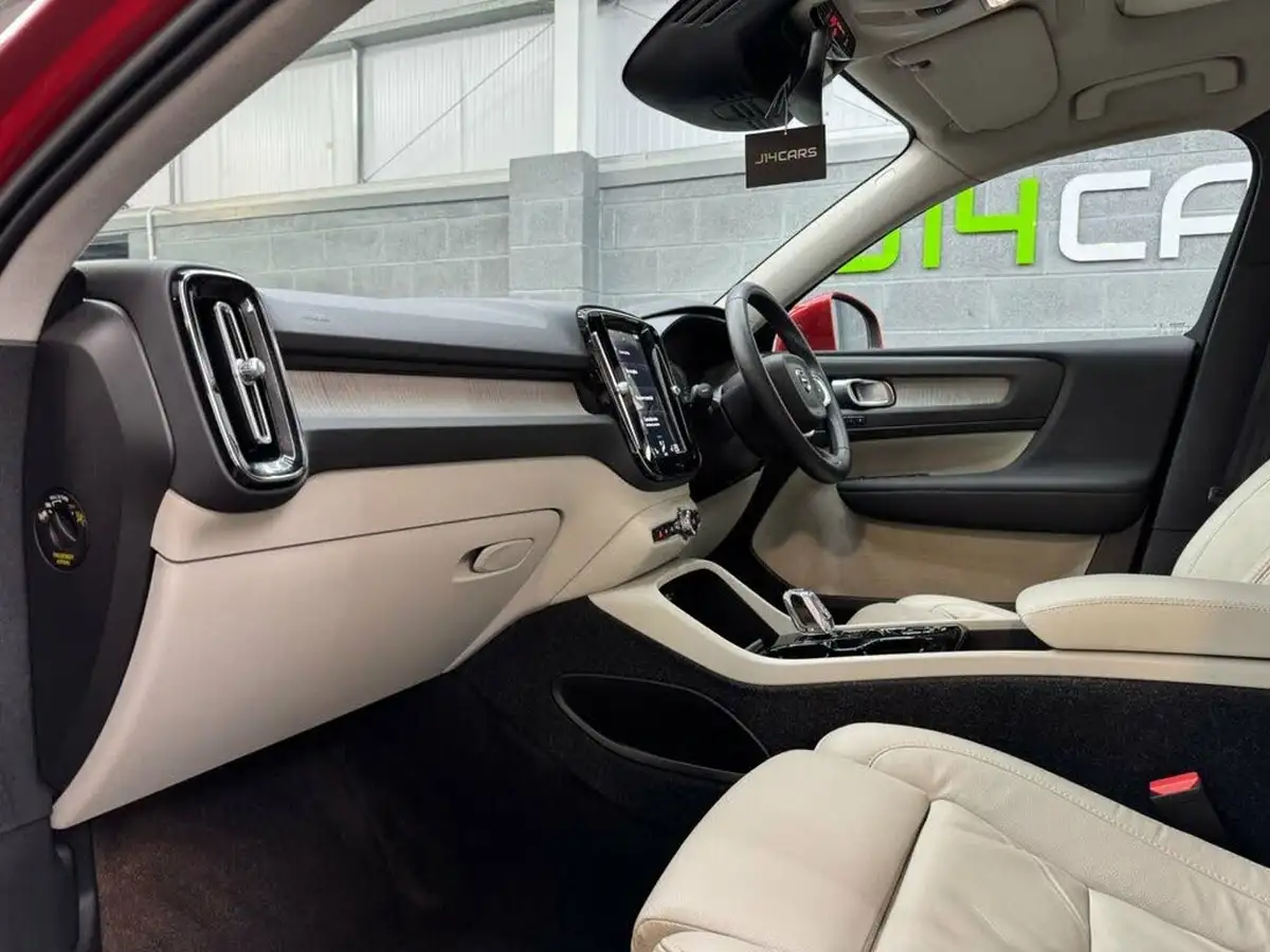 2022-volvo-xc40-15-t5-inscription-pro-big-16