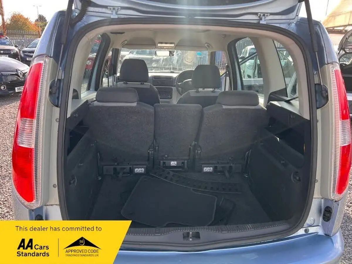 2013-skoda-roomster-12-s-1198cc-big-18