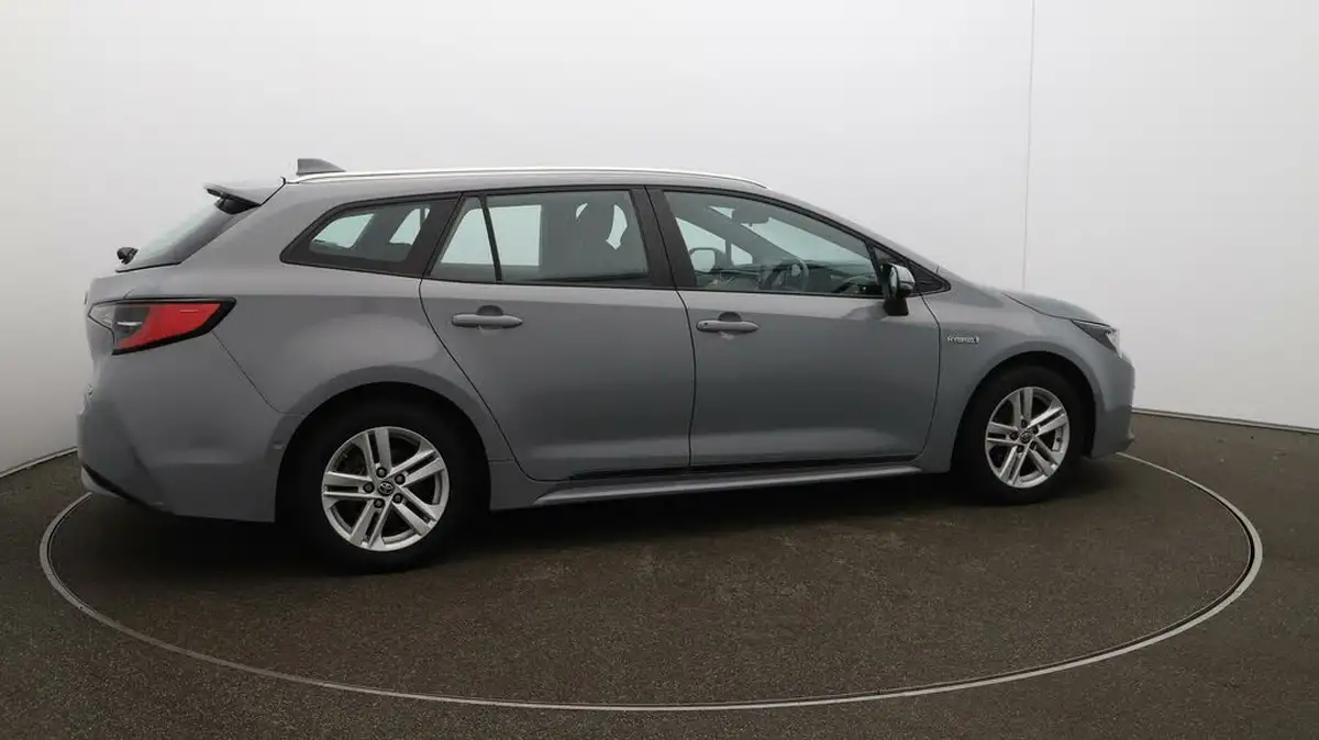 2021-toyota-corolla-18-vvt-i-icon-tech-spare-wheel-touring-sports-5d-big-50