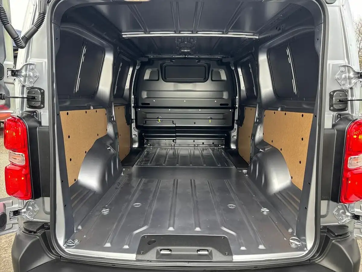 2024-fiat-scudo-15bluehdi-l2-big-11