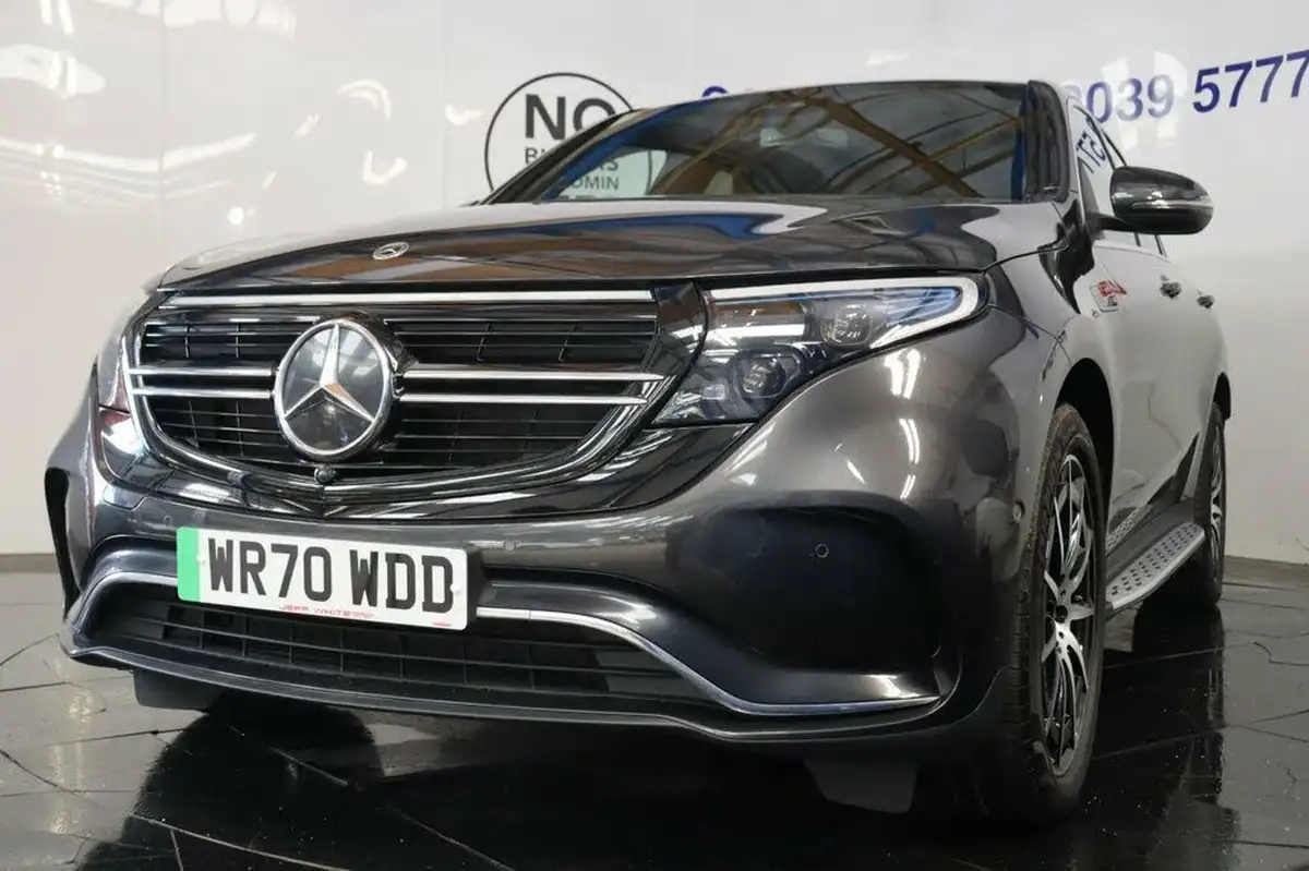 2020-mercedes-benz-eqc-e-eqc-400-amg-line-big-12