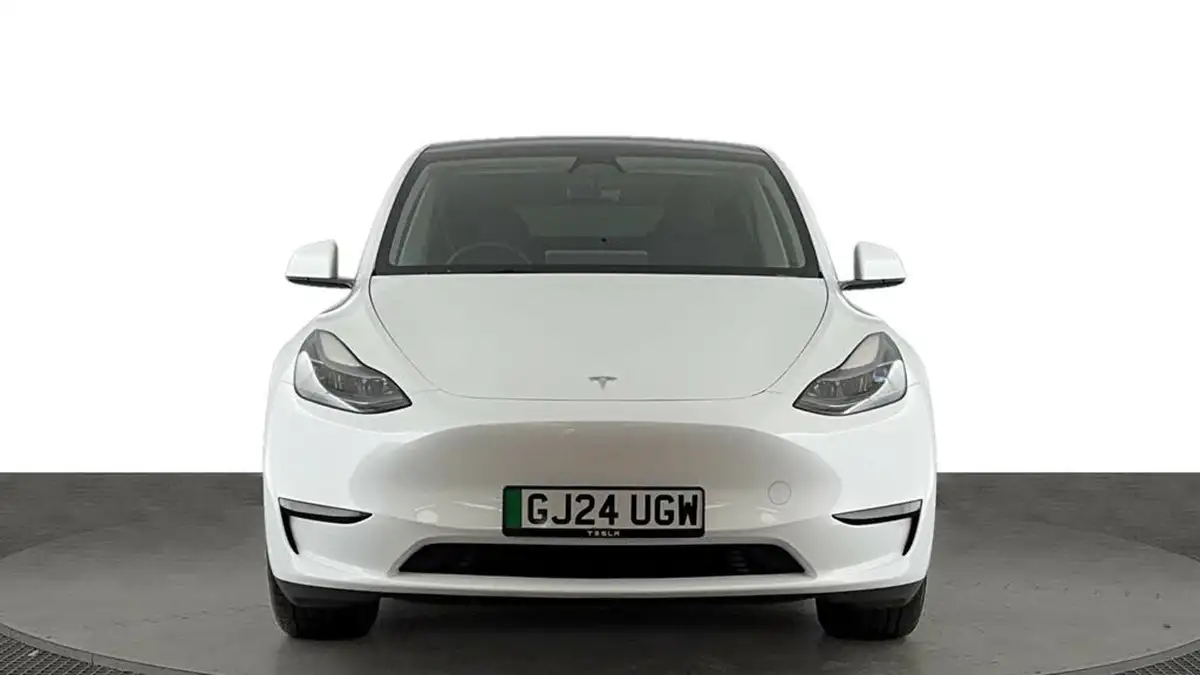 2024-tesla-model-y-e-rwd-big-7