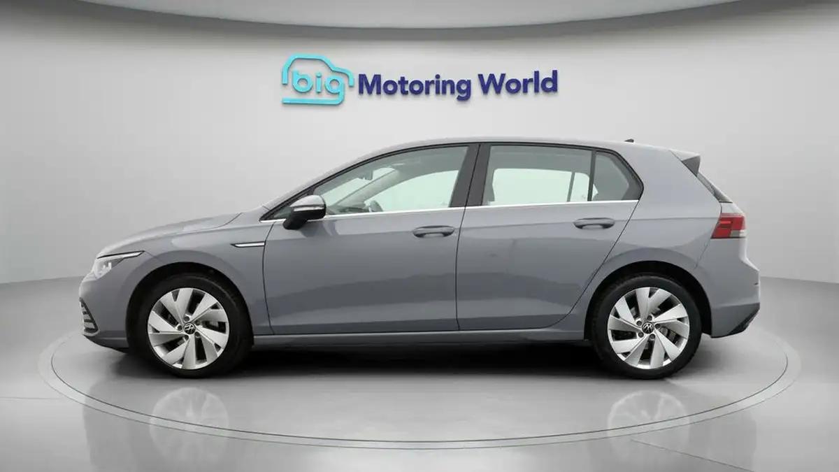 2021-volkswagen-golf-15-etsi-style-150ps-hatchback-big-3
