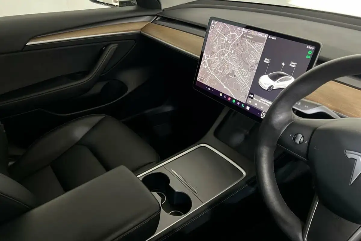 2021-tesla-model-3-e-long-range-4x4-big-35