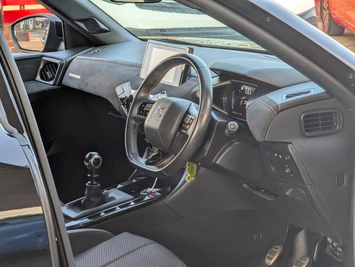 2019-ds-ds-3-crossback-12-puretech-performance-line-100ps-big-9