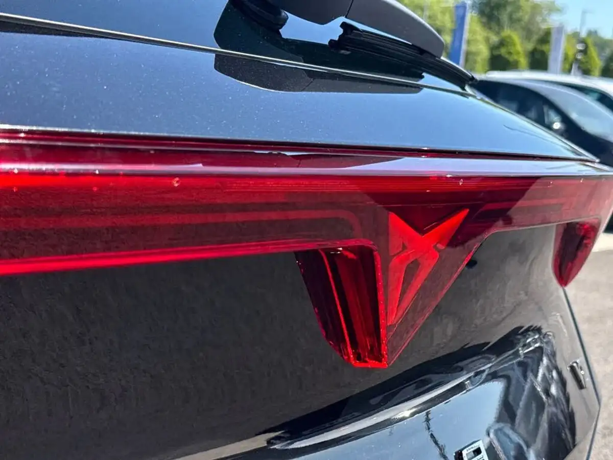 2024-cupra-formentor-20-tsi-vz1-333ps-4drive-big-24