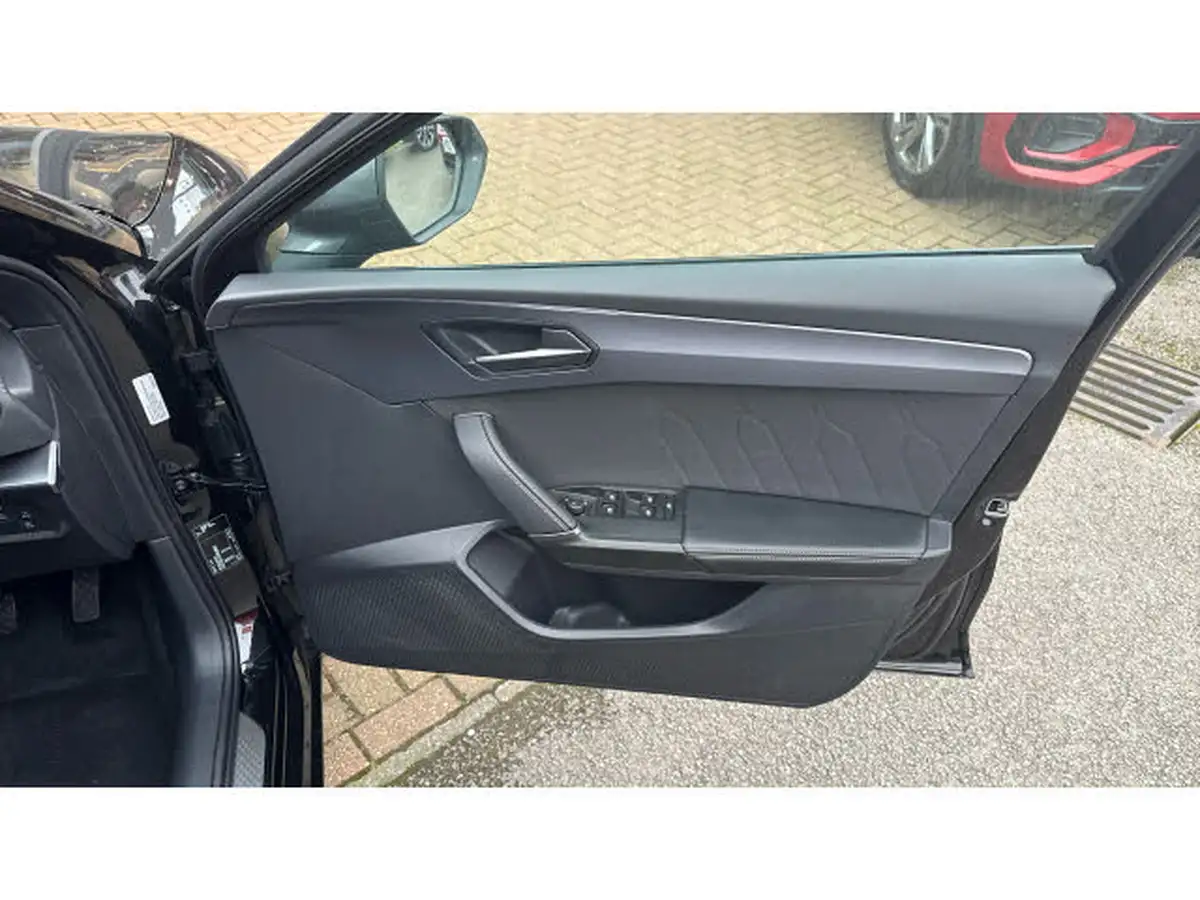 2025-cupra-leon-nf-15-tsi-v1-hatchback-big-18