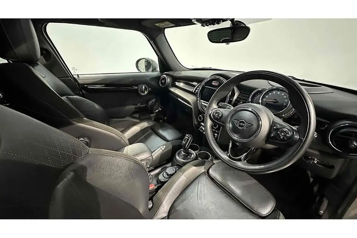 2018-mini-cooper-15-cooper-series-ii-ss-hatchback-5d-auto-big-27