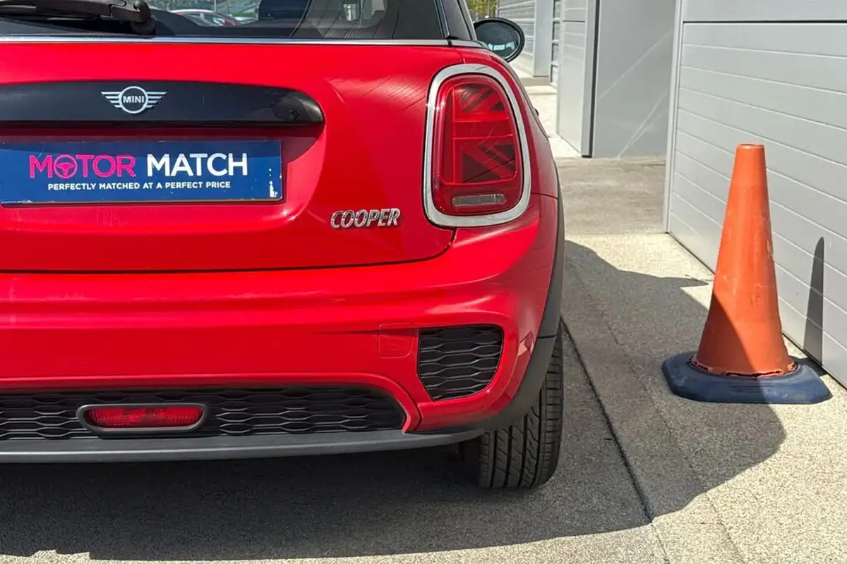 2018-mini-cooper-15-cooper-series-ii-ss-hatchback-3d-big-35