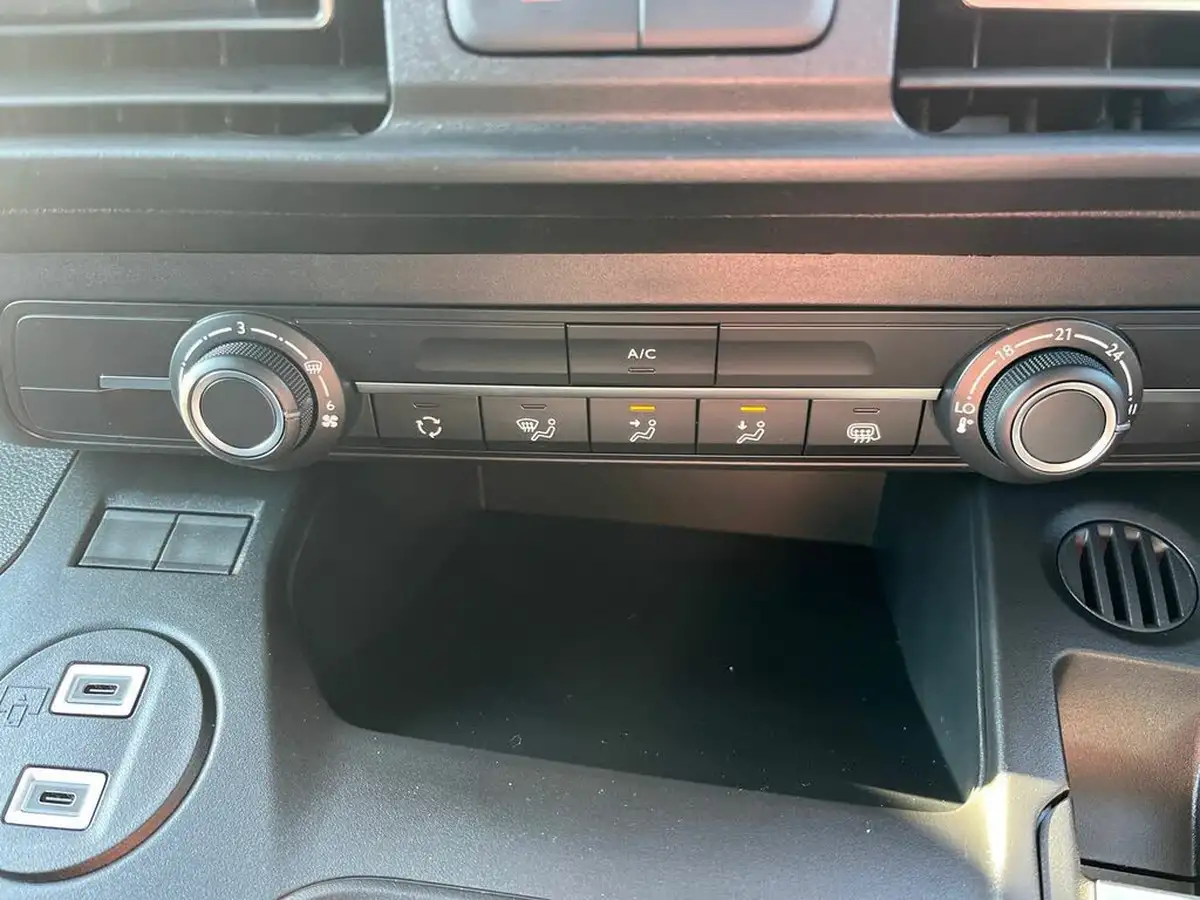 2024-peugeot-partner-15-bluehdi-professional-100pseu6d-big-23