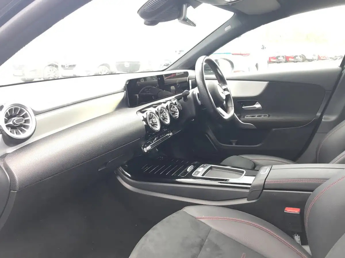 2023-mercedes-benz-a-class-13-a180-amg-line-executive-hatchback-5d-7g-dct-big-4