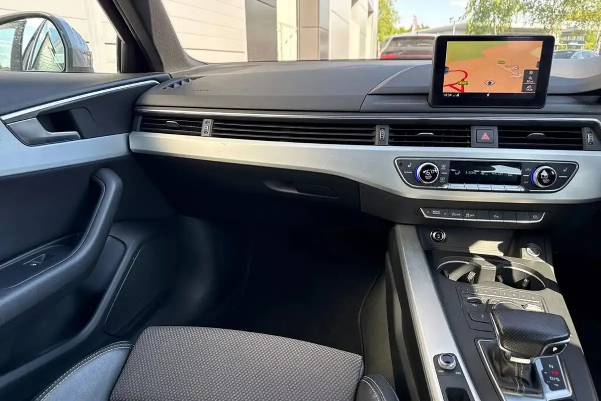 2016-audi-a4-avant-20-tdi-s-line-150ps-tronic-big-19