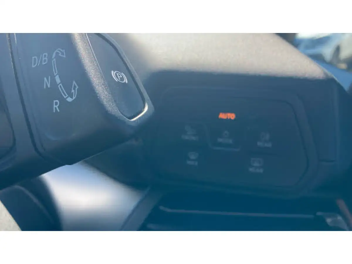 2024-cupra-born-e-v2-230ps-58kwh-e-boost-big-32