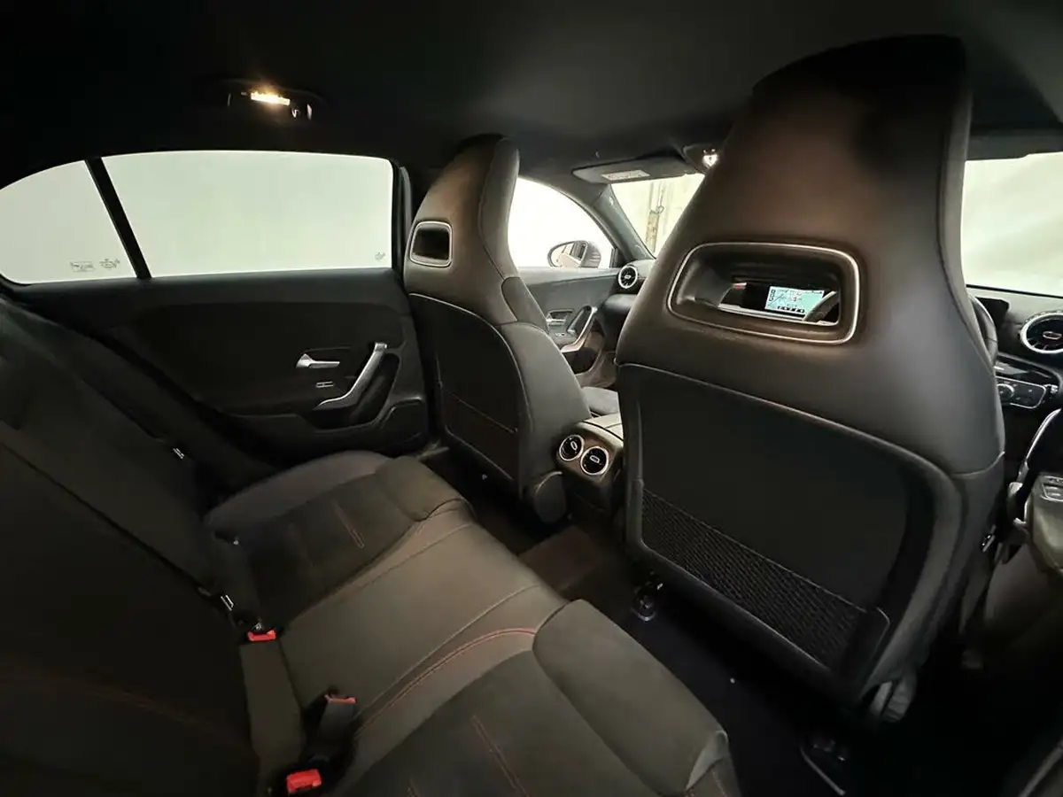 2020-mercedes-benz-a-class-13-a200-amg-line-hatchback-5d-big-17