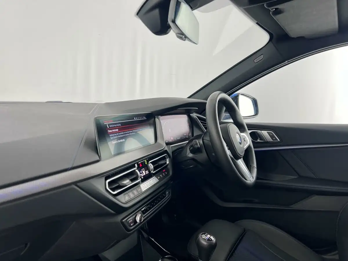 2021-bmw-1-series-15-118i-m-sport-lcp-big-16