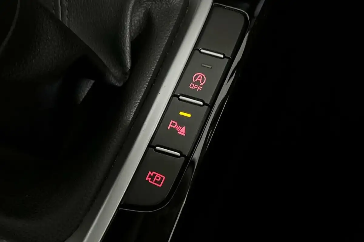 2023-kia-xceed-15-t-gdi-3-158bhp-big-36