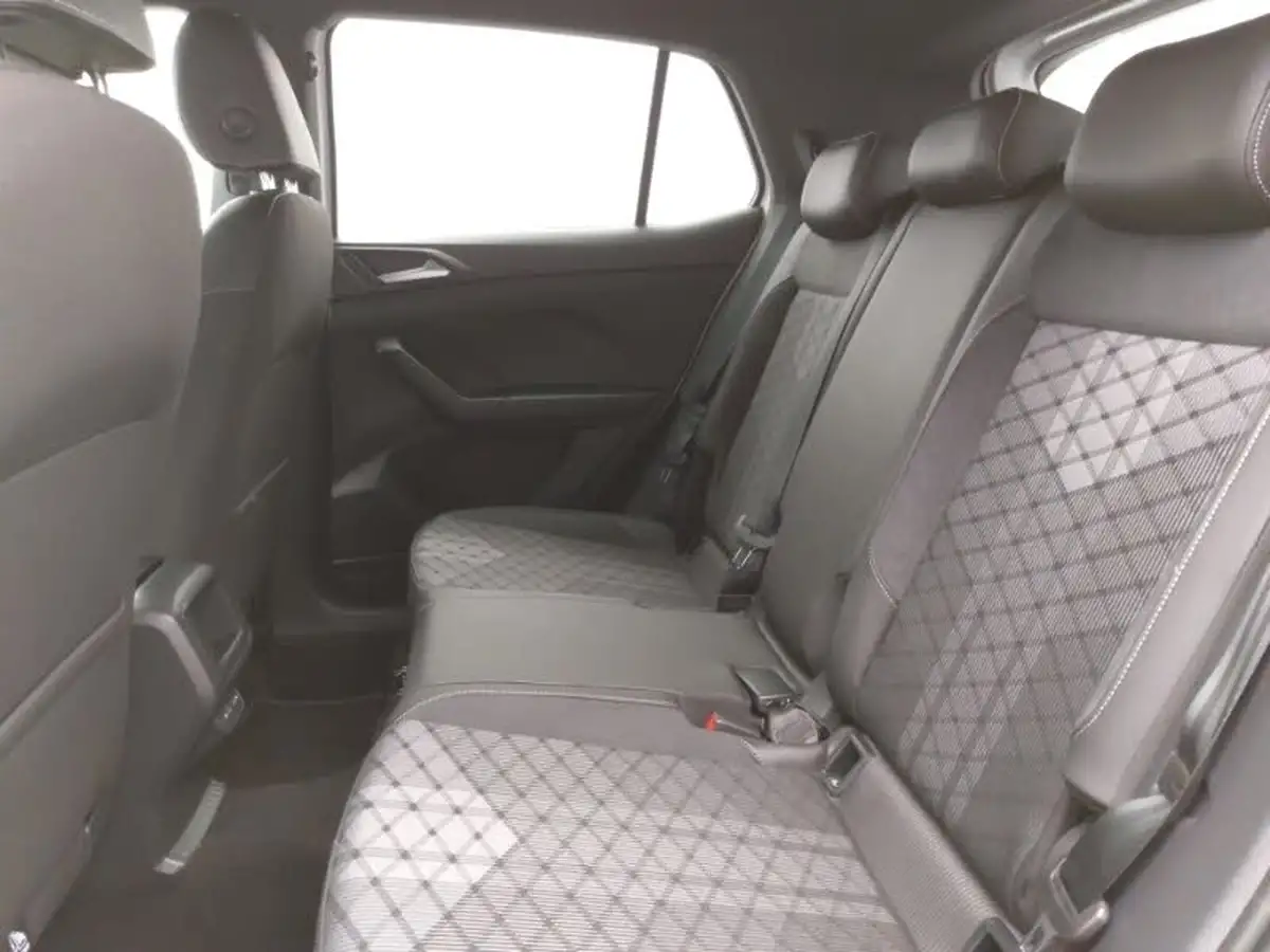 2024-volkswagen-t-cross-10-tsi-r-line-115ps-dsg-big-5
