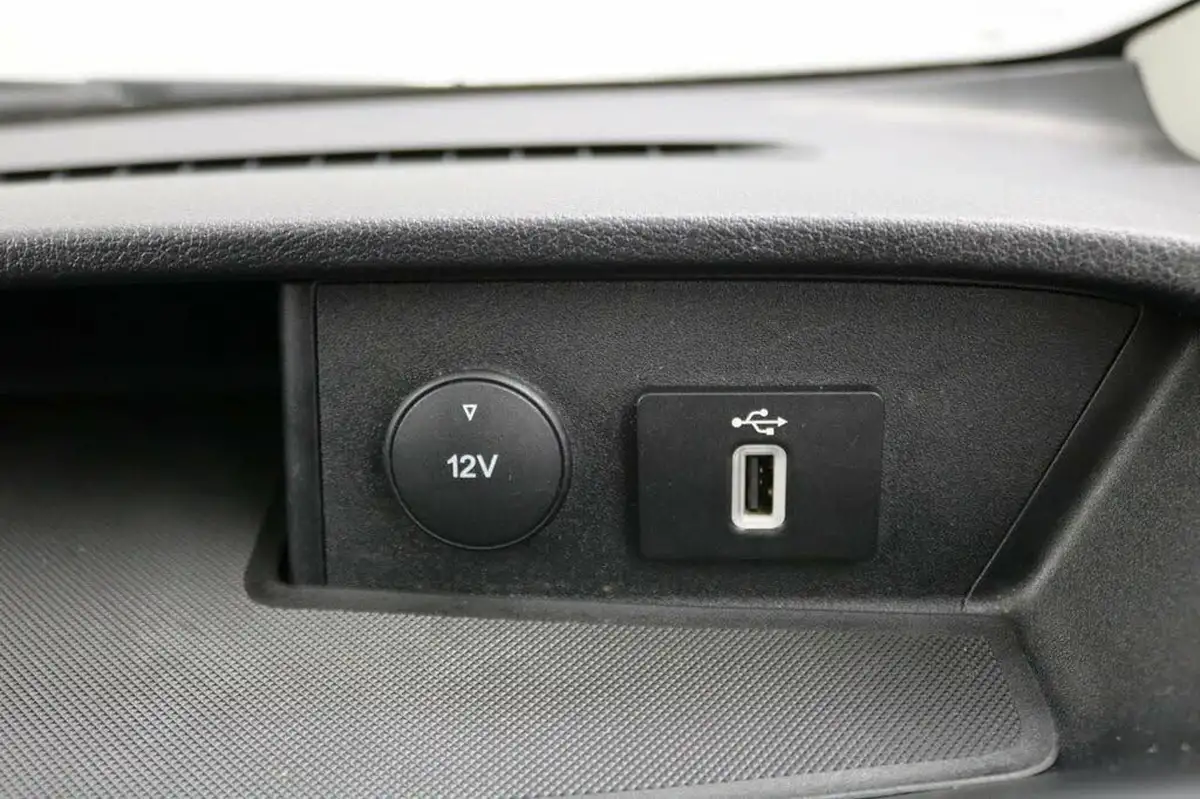 2022-ford-transit-custom-20tdci-300-l1h1-limited-130pseu6dt-panel-van-auto-big-33