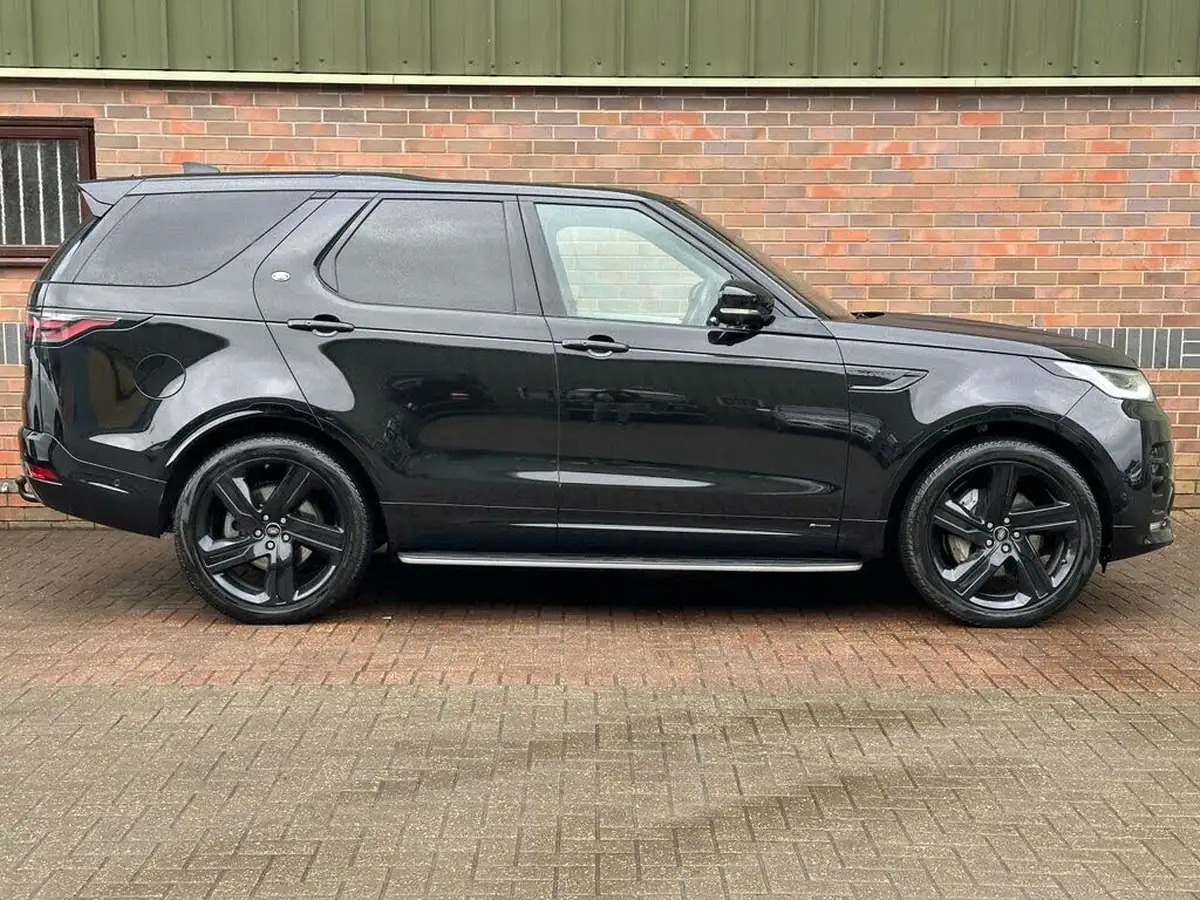 2021-land-rover-discovery-30-d300-r-dynamic-hse-big-4