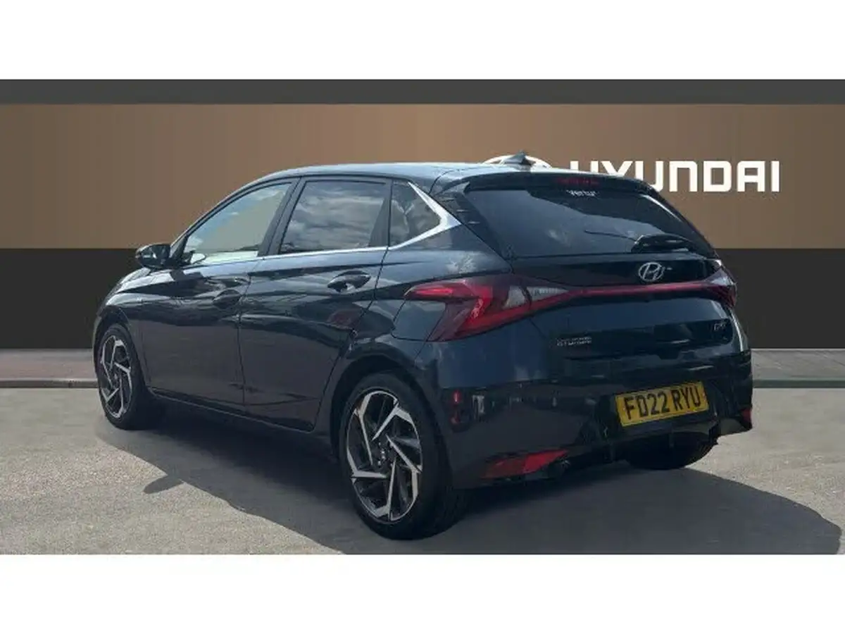 2022-hyundai-i20-10-t-gdi-premium-dct-big-1