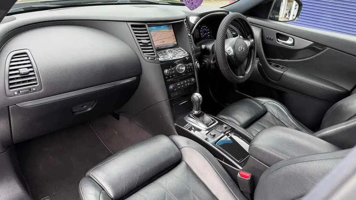 2012-infiniti-fx-30td-gt-big-9