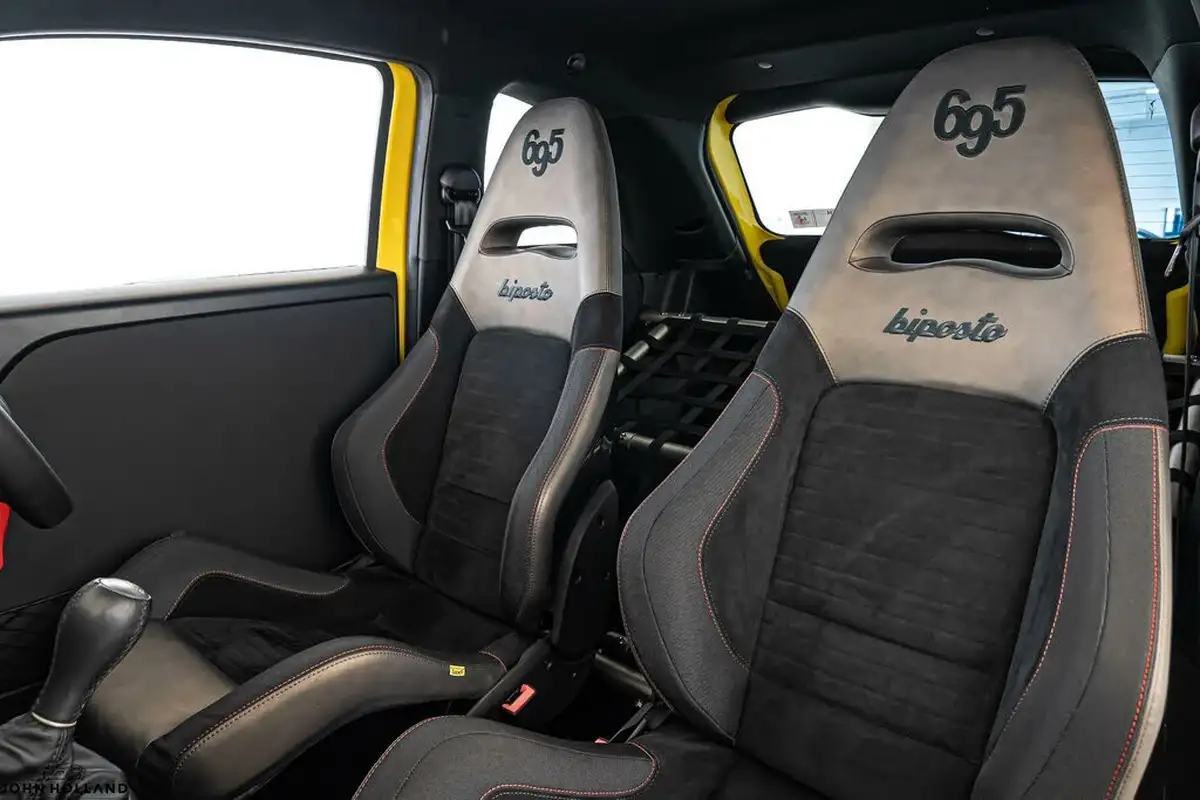 2016-abarth-500-14-tjet-695-biposto-record-big-26