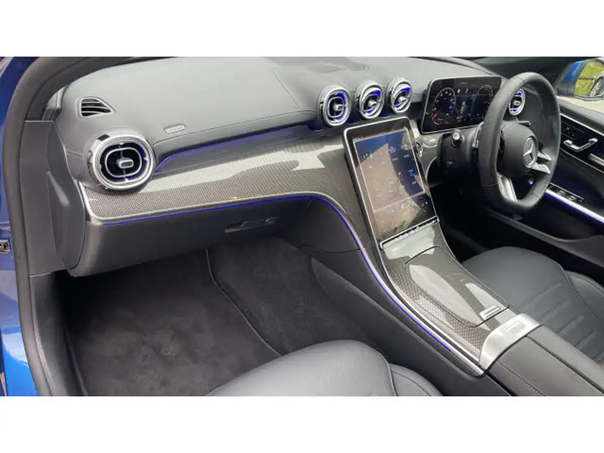 2024-mercedes-benz-c-class-20-c300e-amg-line-big-33