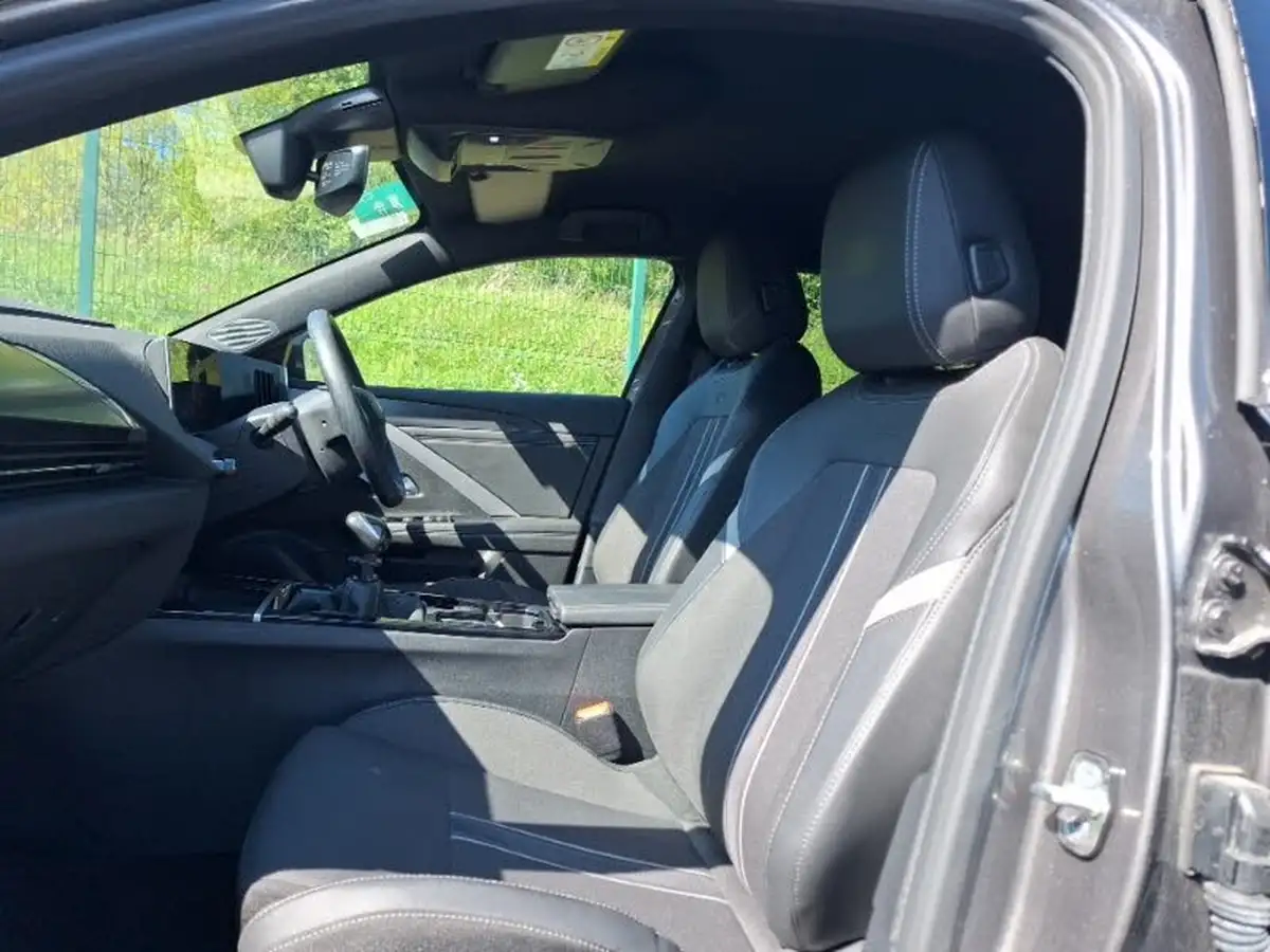 2023-vauxhall-astra-12-turbo-gs-sport-tourer-big-4