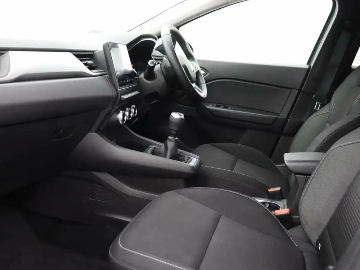 2021-renault-captur-13-tce-iconic-edition-big-22