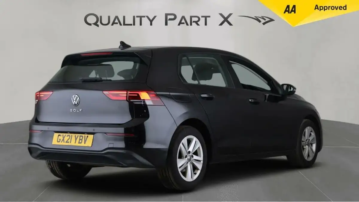 2021-volkswagen-golf-20tdi-life-hatchback-big-6