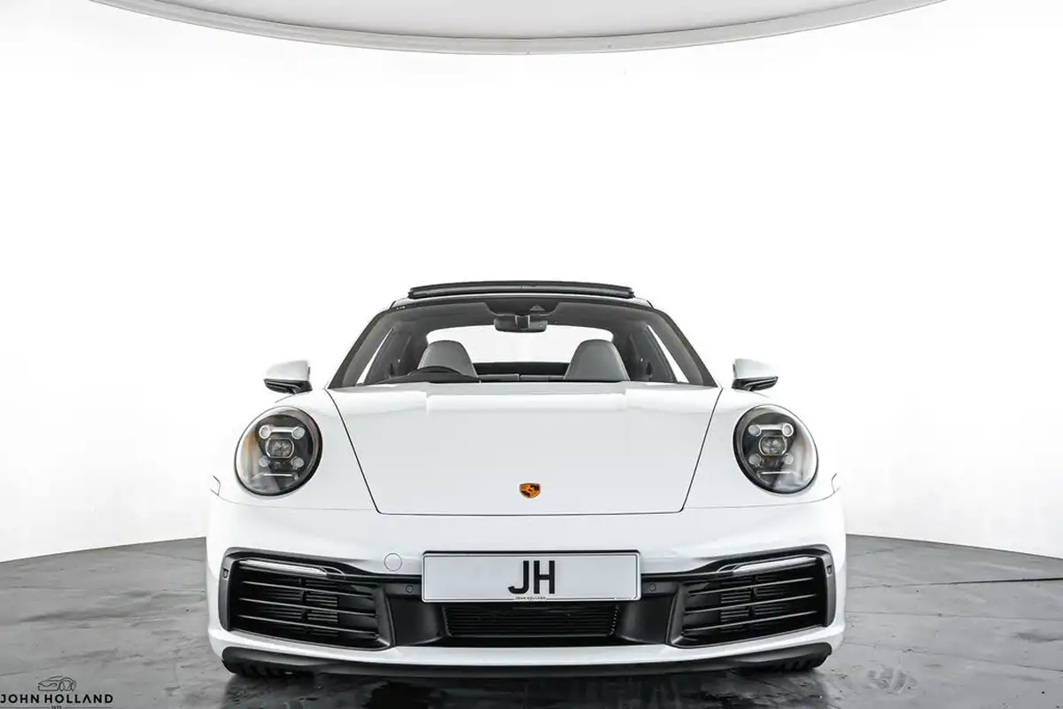 2022-porsche-911-30-carrera-coupe-big-4