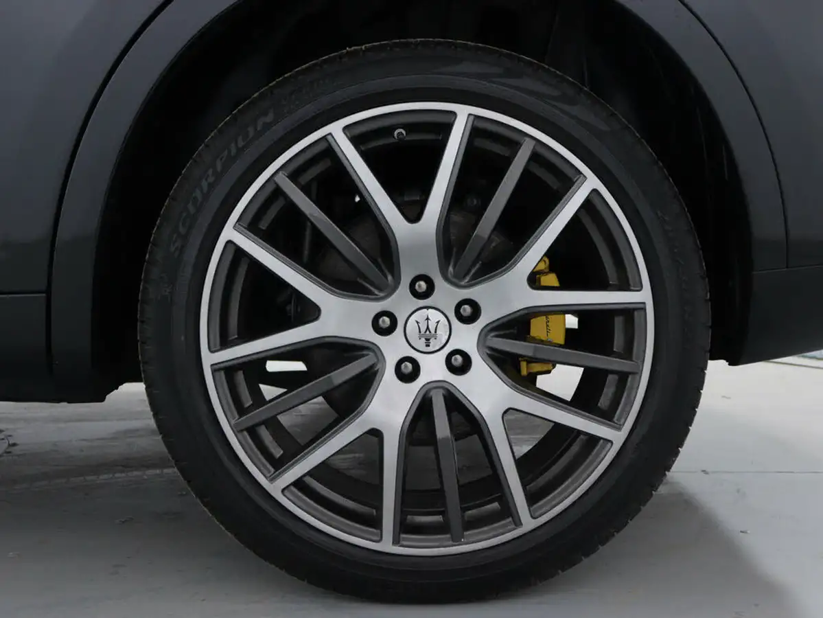 2021-maserati-levante-20-gt-big-11