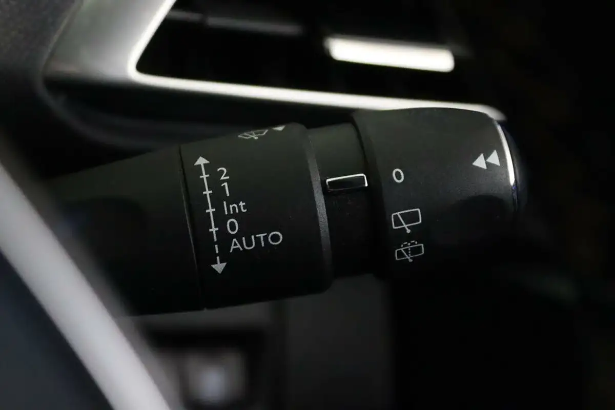2022-peugeot-3008-suv-12-puretech-gt-big-20