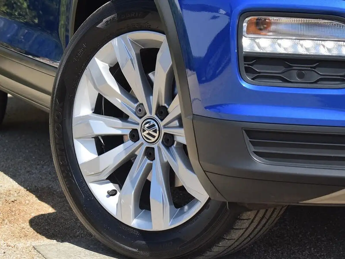 2020-volkswagen-t-roc-15-tsi-se-dsg-big-8