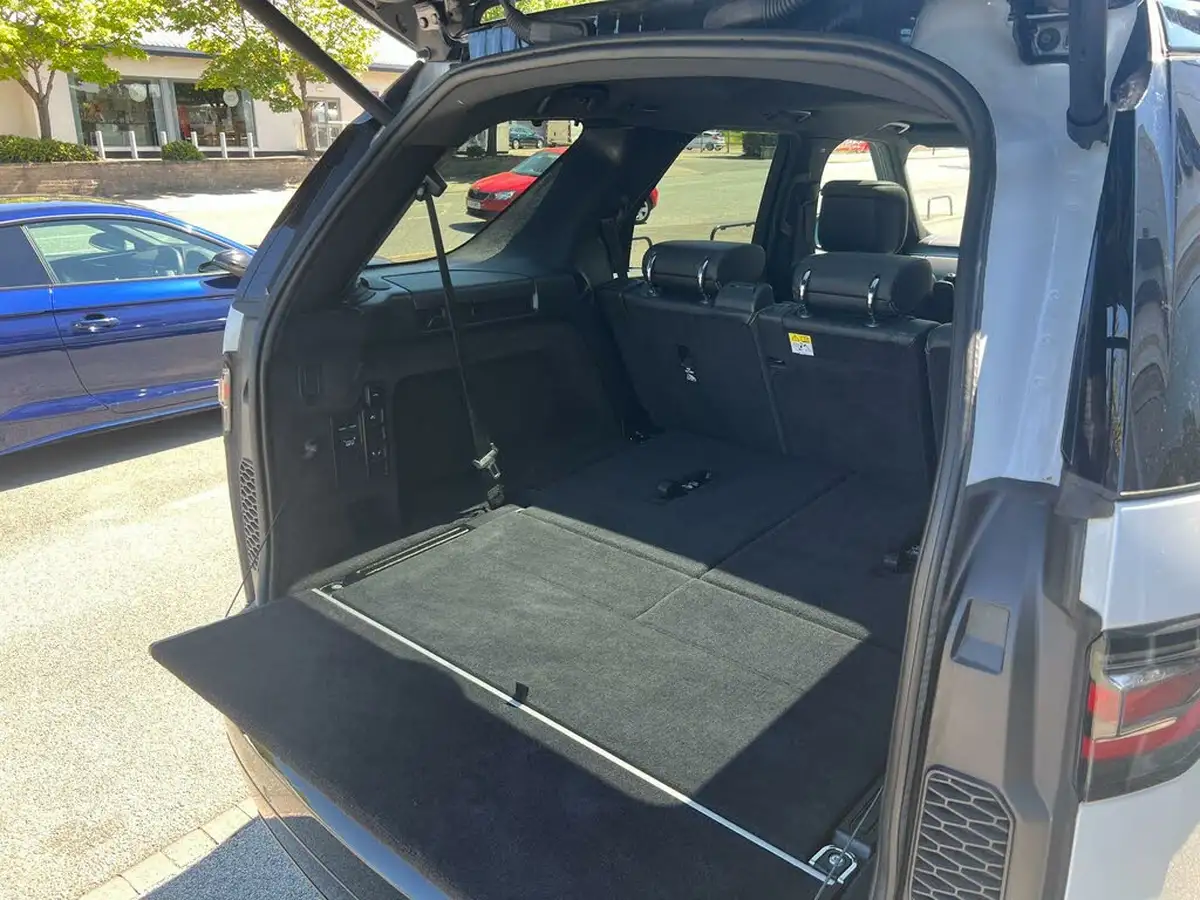 2021-land-rover-discovery-30-d250-r-dynamic-se-250ps-big-33