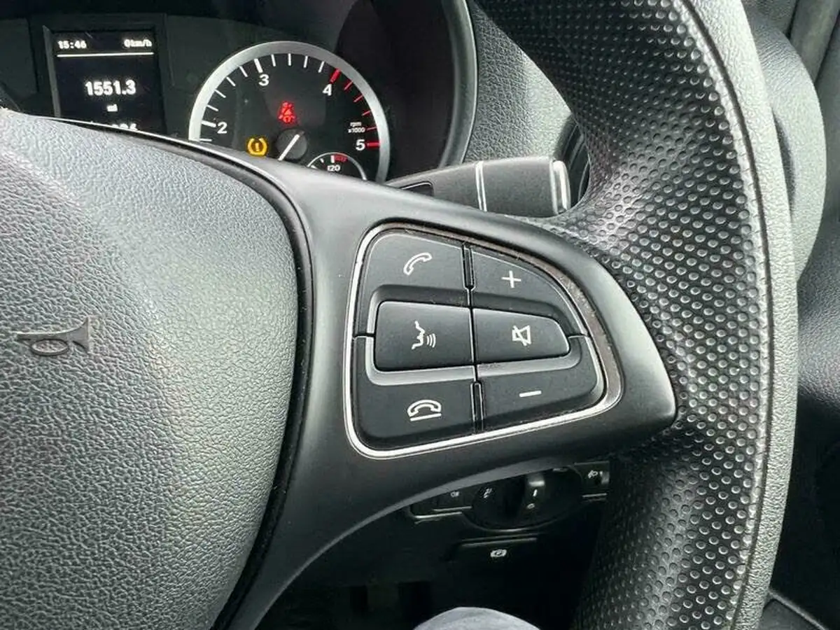 2019-mercedes-benz-vito-21cdi-tourer-pro-114-long-big-32