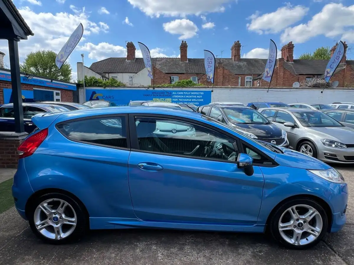 2011-ford-fiesta-16-zetec-s-big-7
