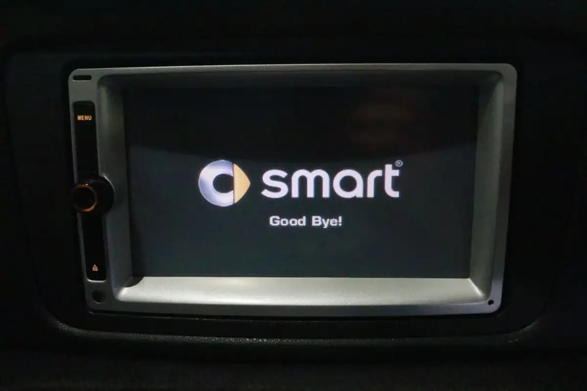 2011-smart-fortwo-10-passion-71bhp-coupe-softouch-big-25