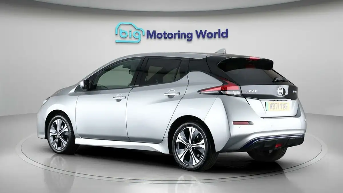 2022-nissan-leaf-e-n-connecta-big-5