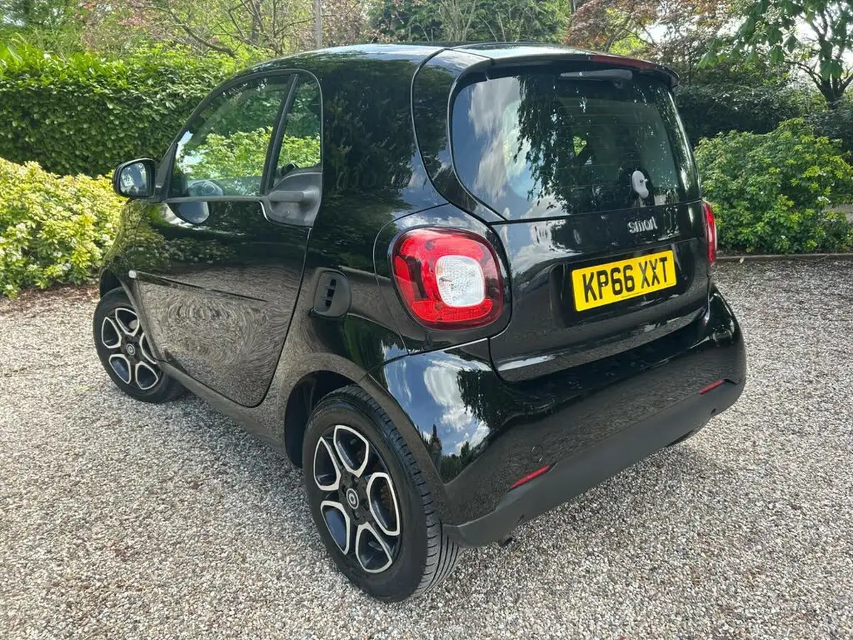 2017-smart-fortwo-10-prime-71bhp-ss-coupe-big-3