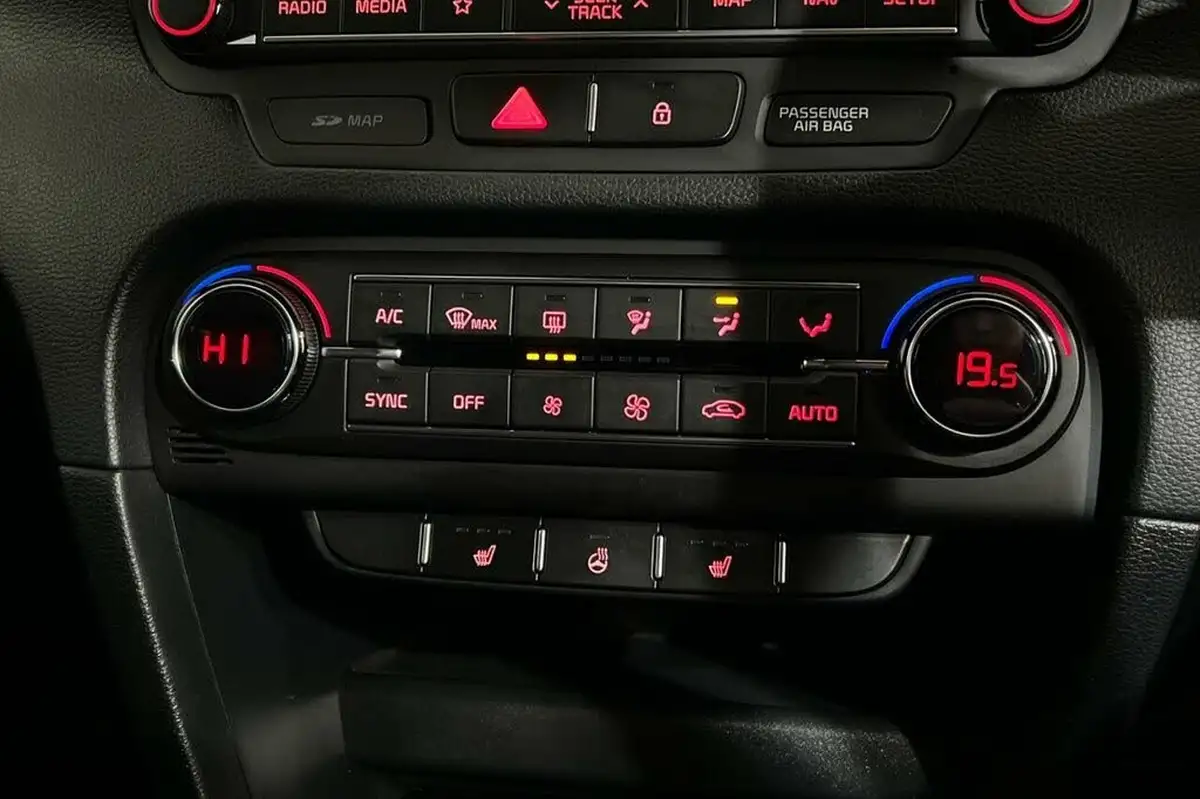 2020-kia-pro-ceed-16-t-gdi-gt-big-29