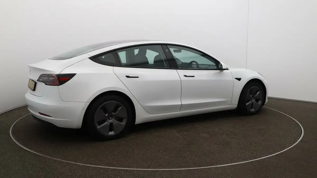 2021-tesla-model-3-e-long-range-4x4-big-43