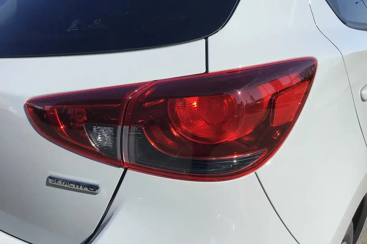 2024-mazda-mazda2-15-skyactiv-g-homura-aka-big-15